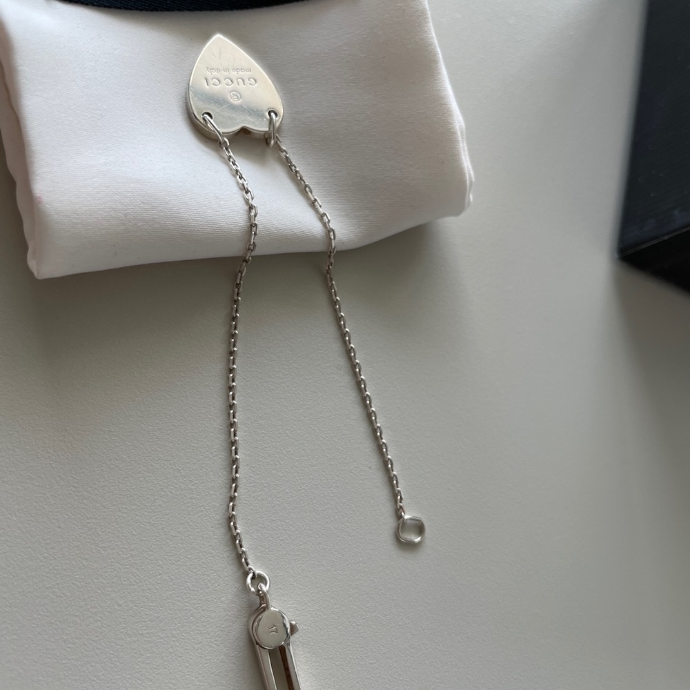 [GUCCI] Sterling Silver Heart Bracelet - Picture 4 of 7
